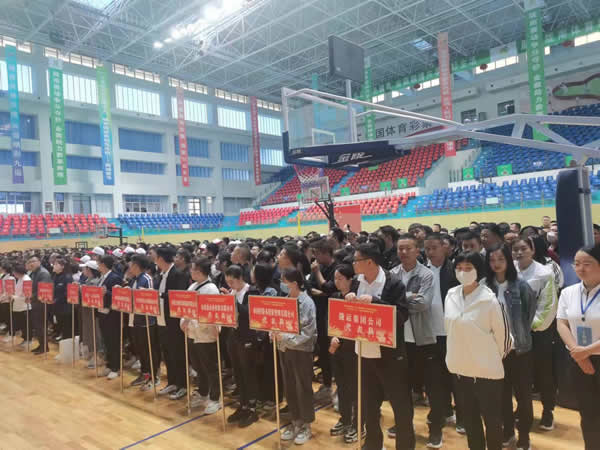 中國夢·勞動美--凝心聚魂跟黨走 團(tuán)結(jié)奮斗新征程 隴運集團(tuán)公司參加隴南市慶“五一”市直單位職工拔河比賽